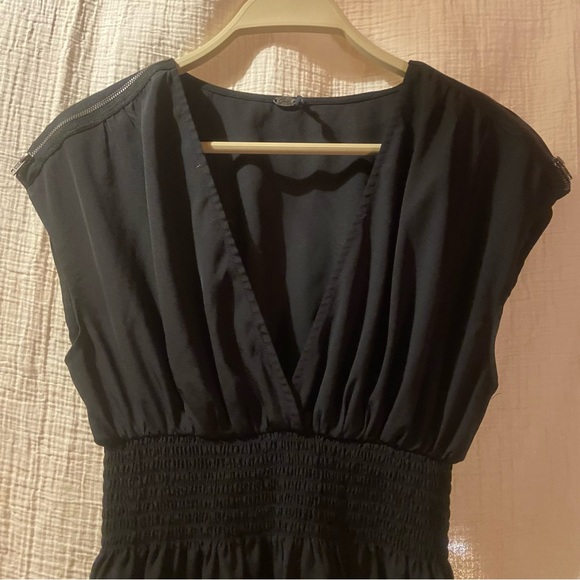 Guess Little Black Dress - Picture 2 of 5